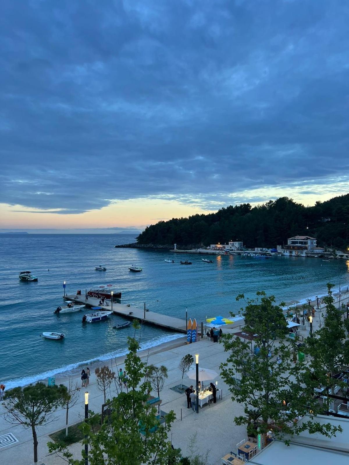 Red Sunset * Himare